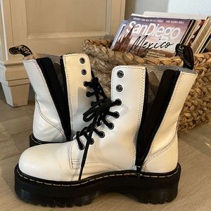 JADON BOOT SMOOTH LEATHER PLATFORM DOC MARTENS
